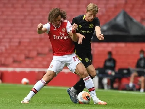 Arsenal 'công làm thủ phá' trước Brentford, Arteta vẫn tuyên bố sốc