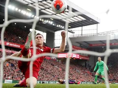 Milner 'cứu sống' The Kop và 9 hình ảnh ấn tượng khác ở vòng 29 EPL
