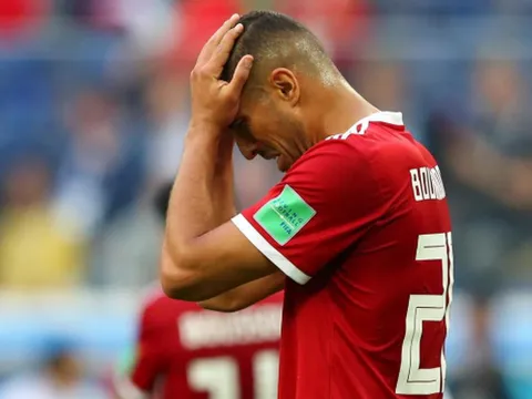 Minh chứng 'rợn người' về việc 'vay trả' trong bóng đá!