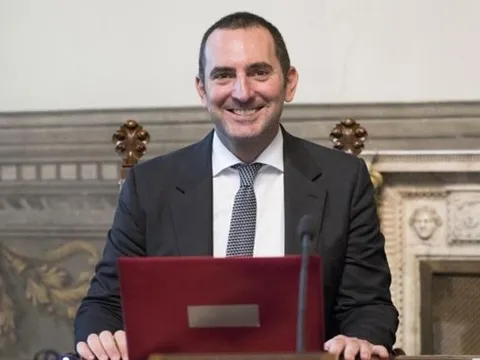 Serie A bị hoãn, Bộ trưởng thể thao Italia vẫn tỏ ra lạc quan