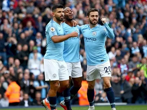 'Mỗi khi xem Liverpool và Man City, tôi đều thấy ngạc nhiên'