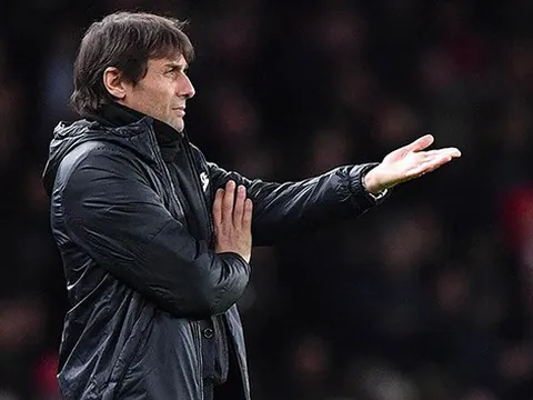 Cựu sếp lớn Inter Milan dành lời khó nghe cho Antonio Conte