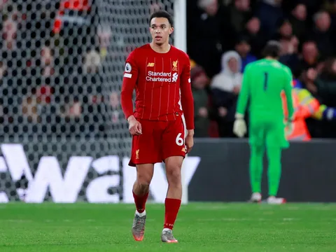 Một Alexander-Arnold tệ hại, như "gã hề" trước Watford