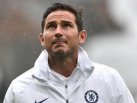 Một tay đẩy Chelsea vào 'bảng tử thần', Cech nói gì?