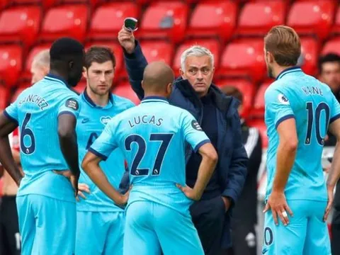 Moura chỉ rõ lý do Mourinho không còn 'dựng xe bus'