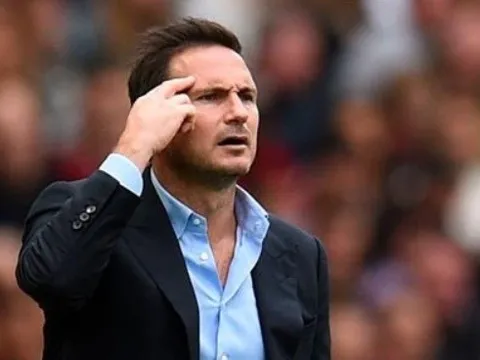 Mourinho chê bai 3 học trò, Lampard tự ái nổi cơn thịnh nộ