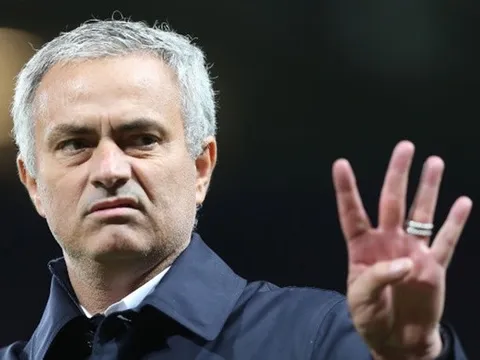 Mourinho: "Tottenham và Man Utd đều là chiếu dưới so với 1 đội bóng"