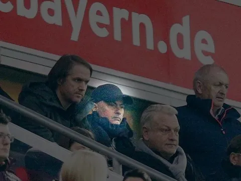 Mourinho giải thích lý do về chuyến vi hành đến Bundesliga