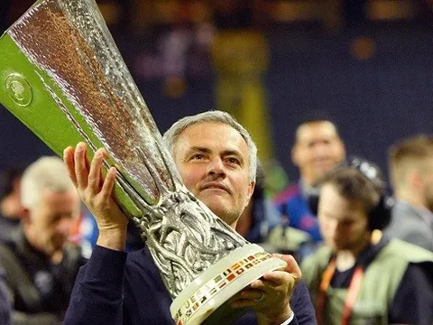 Nhìn thống kê của Mourinho khi chơi chung kết, cặp M.U - M.C phải lo lắng