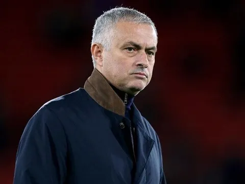 Mourinho: "Tôi không đủ hạnh phúc để tận hưởng kỳ nghỉ bởi rất nhớ bóng đá"