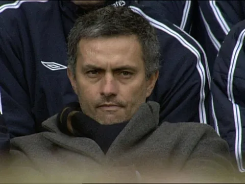 Mourinho từng bị cả Real Madrid và Barca dè bỉu