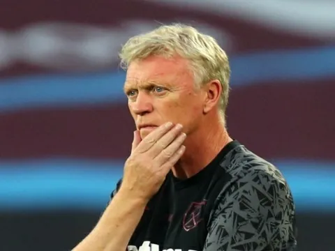 Tiến sát Top 4, David Moyes gửi "chiến thư" đến M.U