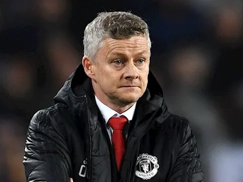 M.U ra án phạt, 'kẻ nổi loạn' ganh tị Pogba, bất bình tố Solskjaer xúc phạm