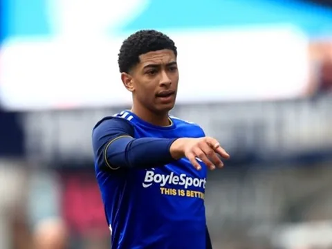 "MU phù hợp với cậu ta. Cậu ta sẽ được sát cánh cùng Fernandes và Rashford"