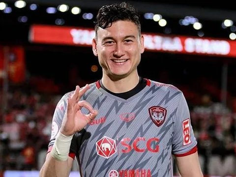 Muangthong có thể bị phạt nặng sau vụ lùm xùm với Đặng Văn Lâm