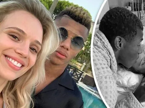 Mục tiêu của M.U đón con đầu lòng ở tuổi 23