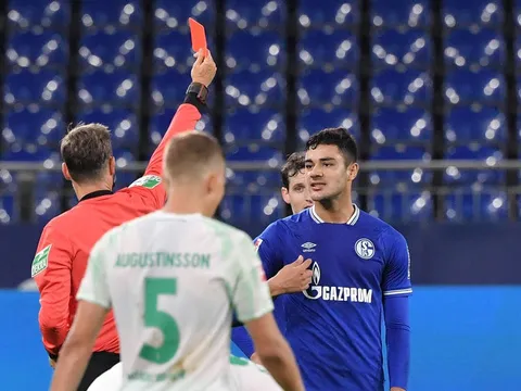 Mục tiêu số 1 của Liverpool từng bị treo giò 4 trận vì lỗi khó chấp nhận