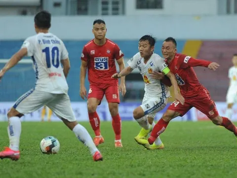 “Mũi tên đen” Mpande nổ súng, Hải Phòng chiếm đỉnh bảng V-League