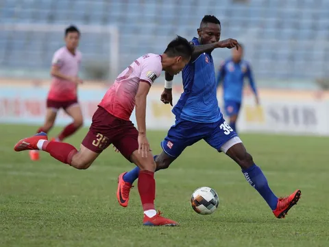 Dư âm 4 trận đấu sớm vòng 15 V-League: Quảng Nam hồi sinh, TP.HCM trở lại đường đua