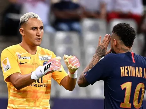 "Nạn nhân" của Courtois đứng trước ngưỡng cửa lịch sử Champions League