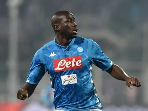 Napoli xác nhận tình hình của Koulibaly, 'đại gia' EPL phiền lòng