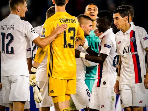 Navas lần đầu nói về màn "cà khịa" với Courtois