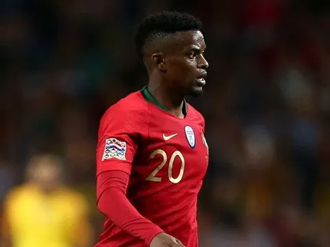 Sau Umtiti, thêm một ngôi sao nơi hàng thủ Barca dính chấn thương