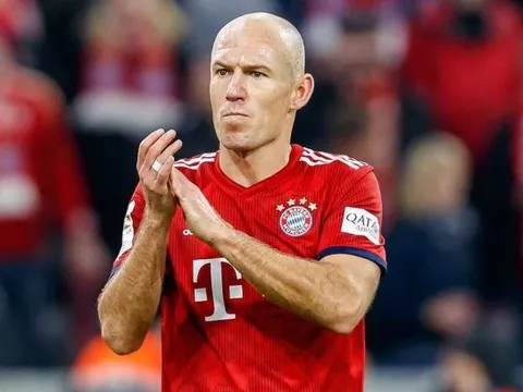 "Nếu Robben có thể chơi cho Bayern thì cậu ấy cũng thế"