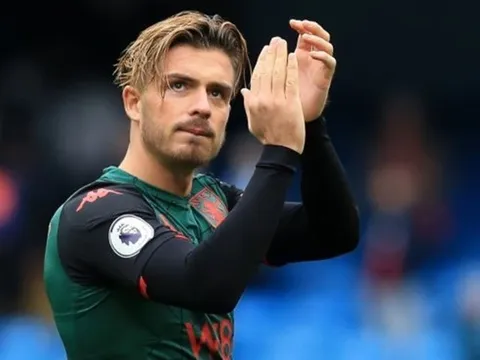 "Nếu tôi là Klopp, Guardiola hoặc Solskjaer, tôi sẽ mua ngay cầu thủ chất lượng đó."