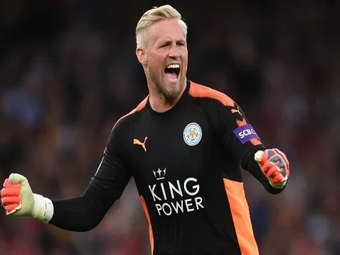 "Ngay cả khi giữ lại De Gea, Man Utd vẫn nên mua thủ môn đó"