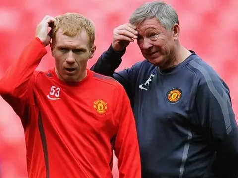 Ngày Sir Alex suýt mất Paul Scholes