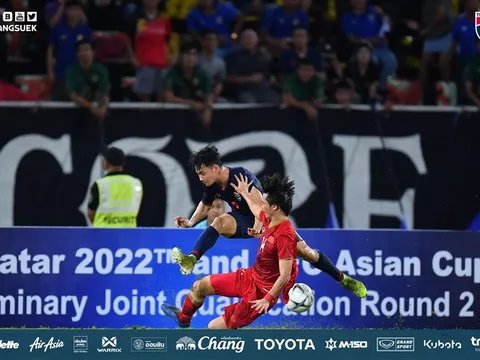 Nghịch lý của bóng đá Việt Nam: Sáng đúng, chiều sai, mai sửa!