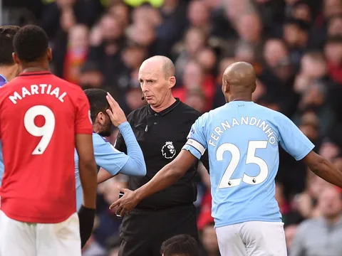 Nghịch lý Man City ở trận derby Manchester