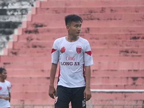 Ngô Hoàng Anh: "Tiểu Lampard" và những bàn thắng quý hơn vàng