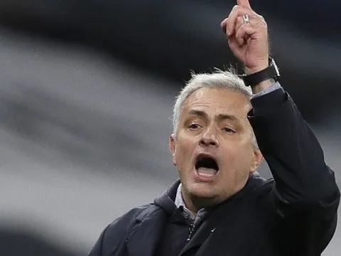 "Người cũ" nhăm nhe "kẻ thừa" của Mourinho, CĐV Spurs dậy sóng