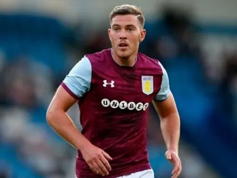 Người đại diện xác nhận, cựu sao Aston Villa không đến Napoli