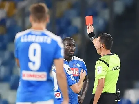 Nhận thẻ đỏ, “đá tảng” của Napoli vẫn được Ancelotti bênh vực