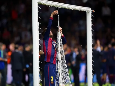 Nhìn lại khoảnh khắc Pique cắt lưới sau khi đánh bại Juve ở chung kết C1