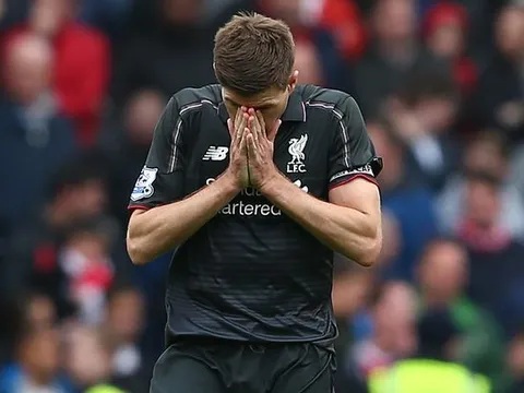 Nhìn lại ngày Liverpool bị Stoke hủy hiệt 6-1 trong trận cuối cùng của Gerrard