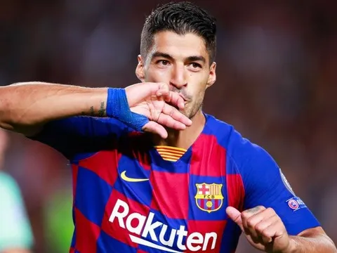 Nhìn Suarez phá nát lưới Inter, đây là biểu cảm khó tin của Messi