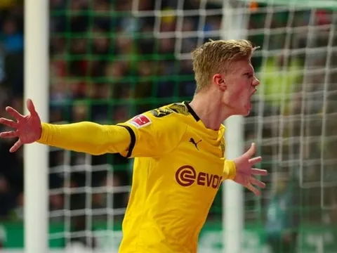 Tiếp tục nổ súng, Haaland được NHM Dortmund tung hô lên tận mây xanh
