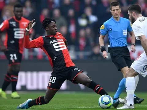 NHM Liverpool: "Ký ngay, đó là một quái vật"