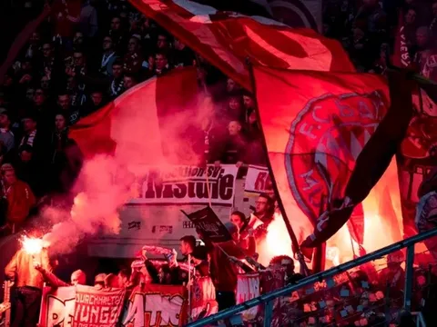 NHM "quậy tung" khán đài, sếp lớn Bayern nổi trận lôi đình