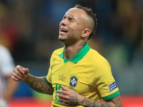 Những ngôi sao "đổi đời" sau Copa America