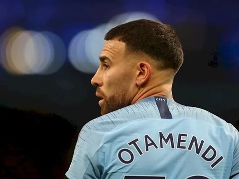 Ngoảnh mặt với người đồng hương, Simeone tăm tia trò cưng của Van Gaal