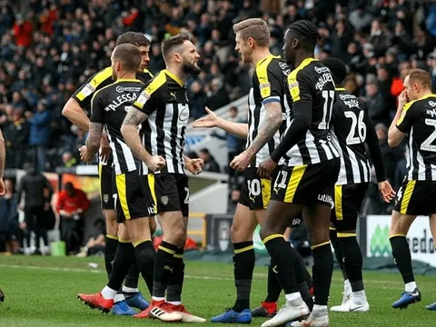 Nợ nần chồng chất, đội bóng giải hạng 5 Anh cầu viện Juventus