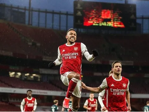 'Nỗi thất vọng' lập hat-trick, Arsenal thắng bùng nổ trên sân nhà