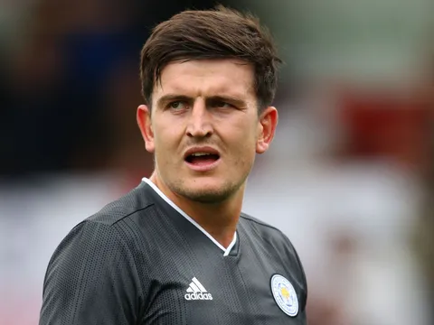 Sắp ngã ngũ! Bạn gái xác nhận Maguire trên đường tới Man Utd?
