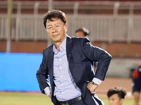 NÓNG: Gió đổi chiều, HLV Chung Hae-soung có thể trở lại dẫn dắt CLB TP.HCM