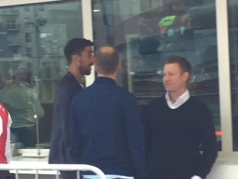 NÓNG! 'Kẻ thay thế Ramsey' đã có mặt, Arsenal sắp đón tân binh thứ 4 cực chất